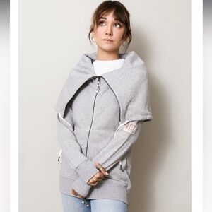 Thumb United “The Casey Fleece”